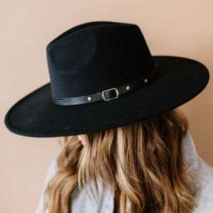 Chic Like No Other Faux Leather Strap Fedora